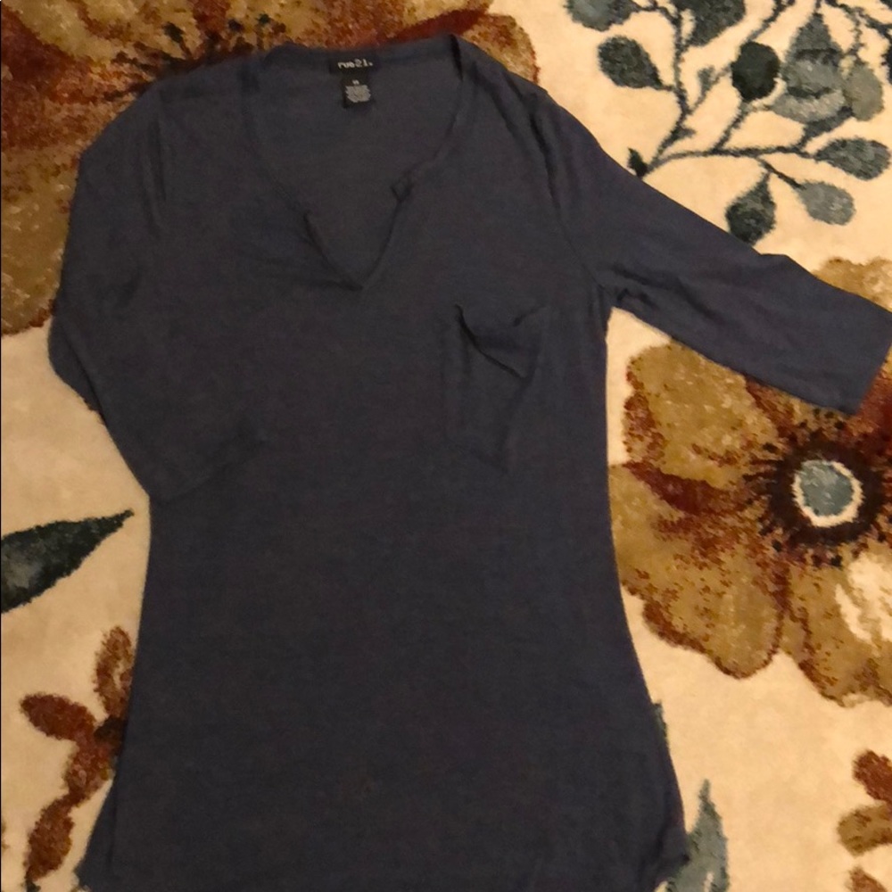 3/4 length shirt